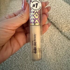 New Shape Tape concealer
